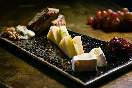 Bann Bar & Cuisine